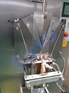 China 50ml 40mm Milk Sachet Filling Machine 40bpm Vertical Sachet Packing Machine on sale