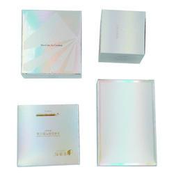China Gradient Flat Pack Gift Boxes , Holographic Packaging Box with Front Lock factory