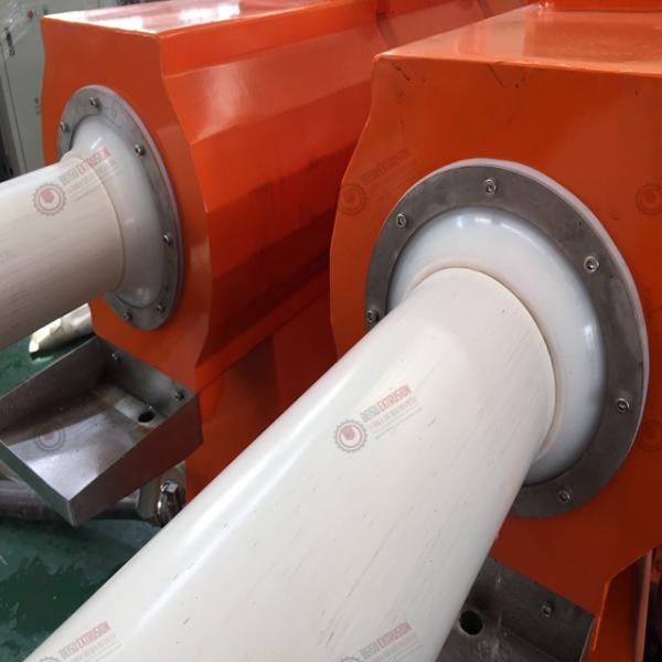 50mm~250mm Highly Productive PVC Pipe Production Machine Line With Conical Double Screw Extruder