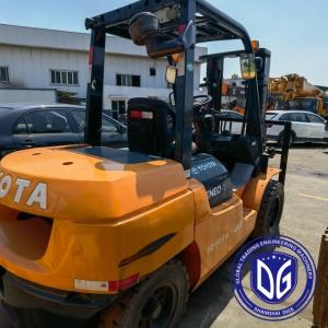 China 4t 8FDA40 Toyota Used Forklift Powerful Used Forklift Hydraulic Machine factory