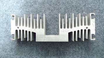 China Metal Turning CNC Machining Aluminium Heat Sink Profiles High Precision factory