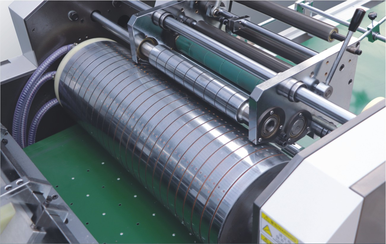 Flat Type Window Patching machine