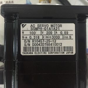 China SGM-02UW14E Yaskawa 17bit Absolute encoder SERVO MOTOR 100W 0.89A New in box on sale
