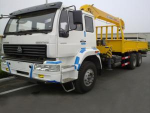 China factory direct sale SINO TRUK HOWO 10tons truck with crane, high quality best price HOWO 10tons teelscopic crane truck on sale