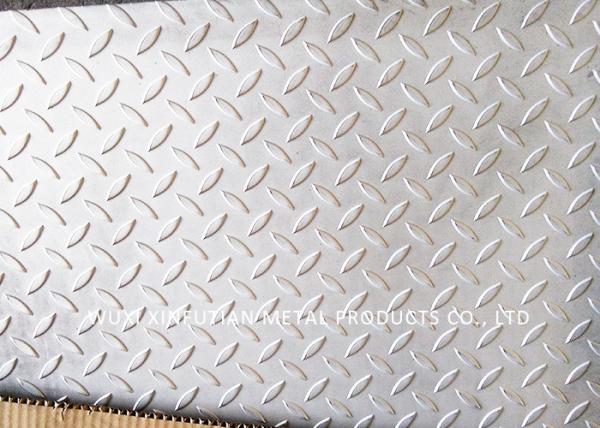 China 300 Series Embossed Stainless Steel Sheets / Embossed Finish For Floor Plate factory