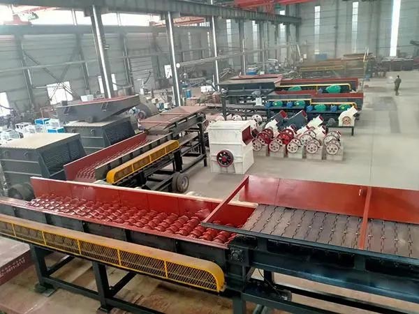 Automatic Vibrating Stone Screening Machine Rock Separator Screen Crusher