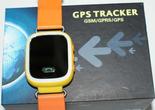 China Two - Way Talking GPS Running Watches Microphone Plastic For Students factory