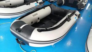 China Aluminum Floor OEM Inflatable Fishing Boats With Outboard Motor , 230mm Length on sale