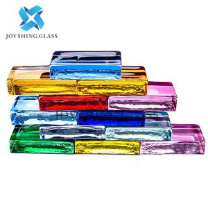 China Coloured Glass Brick Wall Customized Size Color Pattern Shape factory