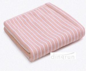 China Yarn Dyed Custom Hand Towels , Luxury Striped Bath Towels Home Use factory