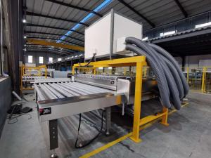 China Automatic Horizontal Glass Washer Flat Glass Washer 2-10m/Min Glass Processing factory