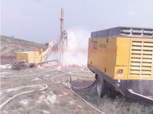 China Double Flighted Diesel Engine Air Compressor , Mining Drilling Screw Air Compressor factory