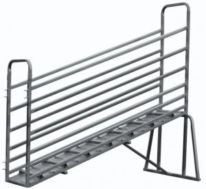 China Galvanized Adjustable Wire Cattle Panels , Durable Cattle Loading Ramp factory