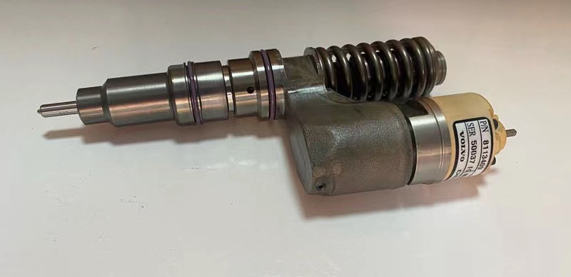 EC330B LC EC460B LC Engine Injector 8113409