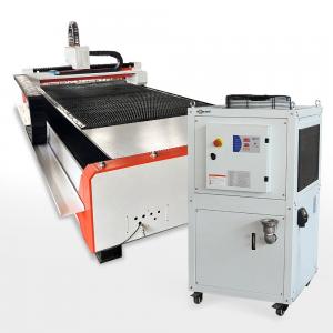 China Water Cooling 3kw Raycus Fiber Laser Cutting Machine For Metal factory