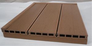 China Hollow WPC Composite Decking / WPC Exterior Laminated Flooring Decking factory