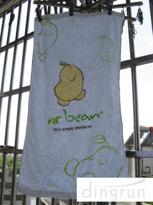 Portable Compressed Beach Towel Cotton Pigment Print Multi Function
