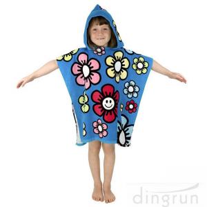China Durable Cartoon Hooded Poncho Towels / Soft Touch Personalised Poncho Towel Dryfast on sale