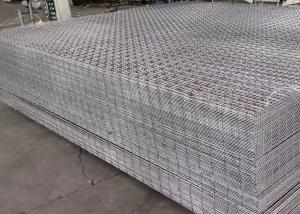 China Hot Dipped Galvanized 4x4 16 Gauge Welded Wire Mesh For Animal Pet Cages factory