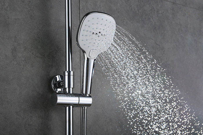 Rain Shower Systems / Bathroom Shower Panel System 20℃ - 50℃ Temperature Range