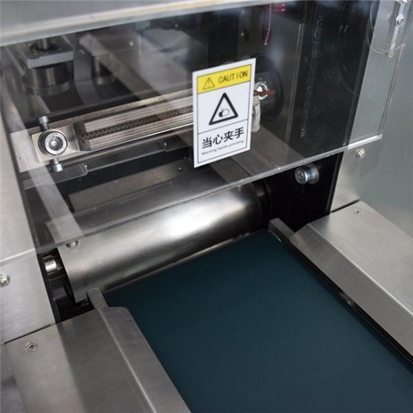 220V Automatic Pillow Bag Packaging Machine With Color Touch Screen Display