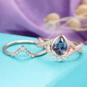 China 925 Sterling Silver Pear shape Vintage wedding ring Rose gold Alexandrite Engagement ring set factory