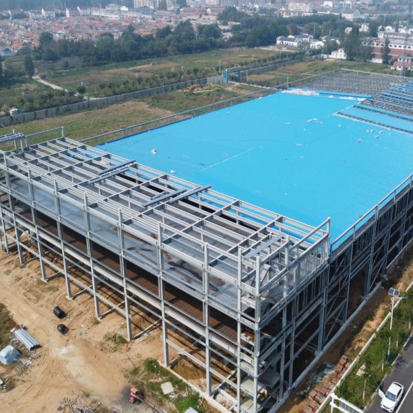 China Custom Pre-Engineered Steel Structure Building with Parapet Wall factory