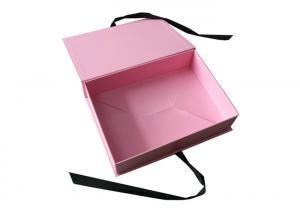 China Decorative Cardboard Clothing Gift Boxes / Magnet Garment Packaging Boxes factory