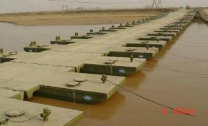 China Reusable Floating Pontoon Bridge / Army Pontoon Bridge With Heavy Loading Capacity factory