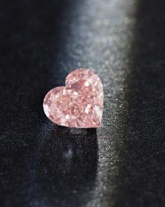 China Fancy Light Pink CVD Lab Grown Synthetic Pink Diamond Heart Shape 2.69ct factory
