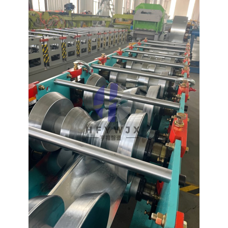 Full Automatic 300mm Finished Width Ridge Cap Roll Forming Machine with Hydraulic Press for Metal Roof Systems