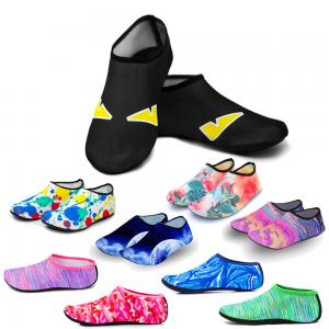 China Customized Water Sport Beach Swimming Socks Thin Multi Prints Anti Slip Fitness Yoga Dance Swim Surf Diving Underwater Shoes factory