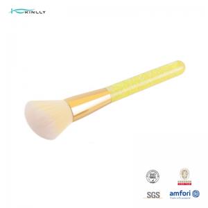 China High Density Loose Powder Makeup Brush Yellow Plastic Handle Synthetic Hair Cosmetic Brushes factory