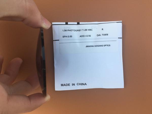 China HMC Reading Glasses Transition Lenses , 1.56 Round Top Prescription Photochromic Lenses factory