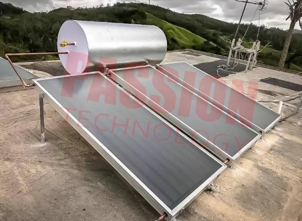 China Blue Titanium Collector Flat Plate Solar Water Heater , Solar Powered Pool Heater factory