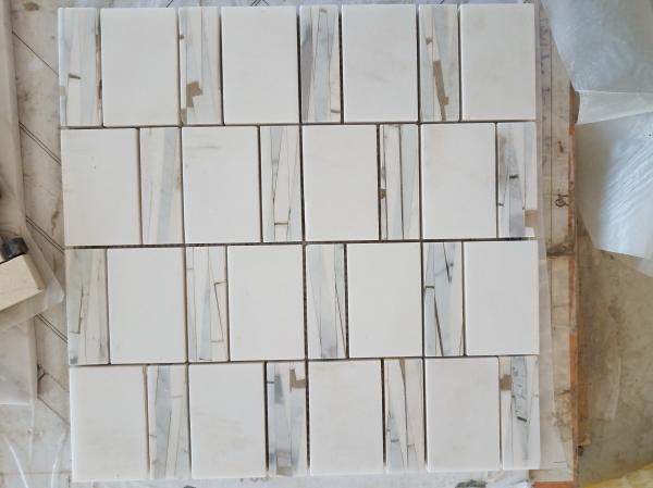 China Modern Marble Mosaic Wall Tile , 300 X 298mm Sheet Natural Stone Mosaic Tile factory