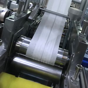 Flat Elastic Ear Loop Material , 10-40gms Polypropylene Spunbond Fabric