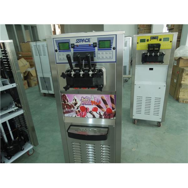 220V Ice Cream And Frozen Yogurt Machine With LCD Display 3 Flavors Mix