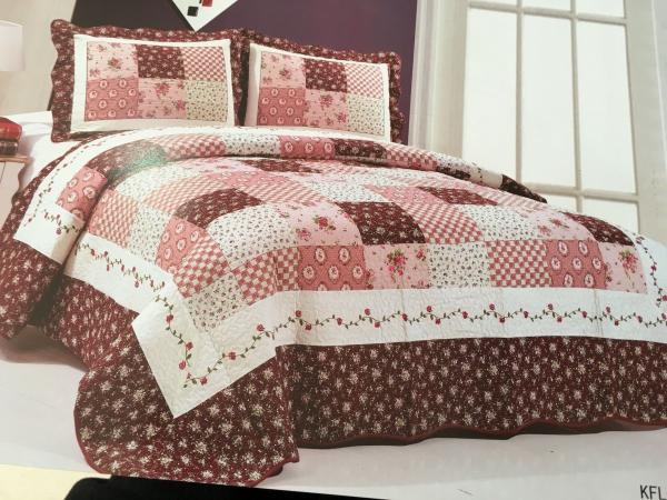 China Burgundy Color Home Bed Quilts Modern Technics With Matched Printed 240x260cm factory