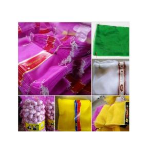 China PP Woven Garlic Mesh Bag Vegetable Packing Bag Drawstring Woven Mesh Sacks factory