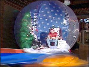 China Christmas Holiday Decoration Inflatable Snow Globe Bubble Tent factory
