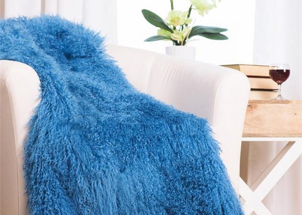 China 48 X 72 Inches Large Authentic Mongolian Lamb Fur Blanket , Home Style Lambskin Rug factory