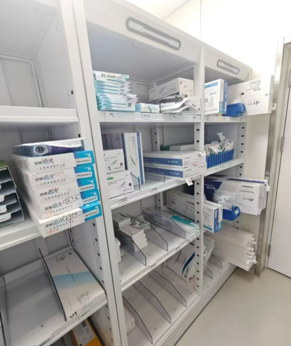 Weigh-Based Smart RFID cabinet inventory management solution, inventory automated update