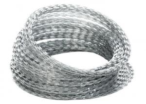 China Bto-22 Coil Barbed Wire Galvanized Razor Dia 600 Mm On Ships For Anti Piracy factory