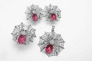 China Ruby Silver 925 Jewelry Set 14.26 Grams Sterling Silver Spider Pendant factory