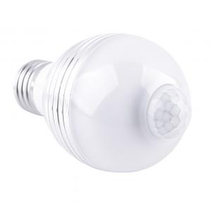 China 9W LED PIR Motion Sensor Light Bulb For Porch 1000ml Luminous Lux factory
