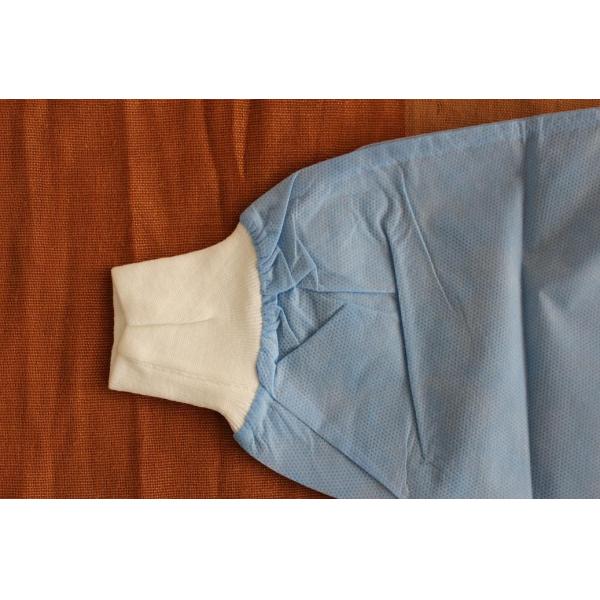 Economical Lint Free PP Disposable Lab Coats With Knitted Collar and Velcro