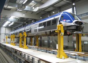 China Mobile Railway Lifting Jacks , 10 Ton Electric Lifting Jacks on sale
