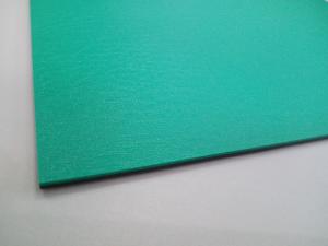 China Super ESD Mat On Bench Green Clean Room Accessories 2mm Thick Anti Punch factory