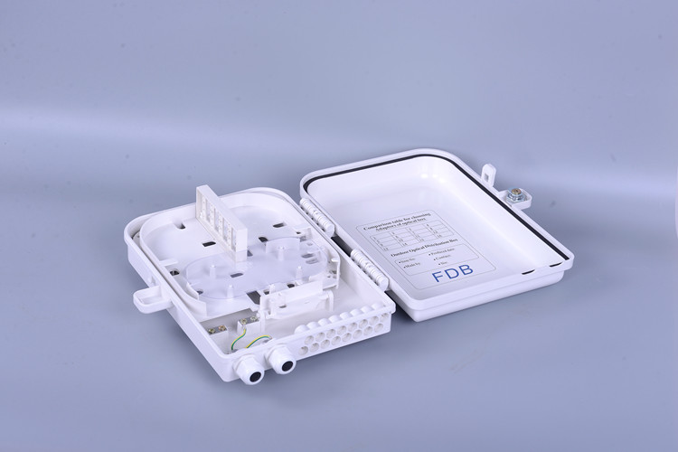 Plastic SMC Fiber Optic Distribution Box 16 Core SC Waterproof FTTH PLC Splitter